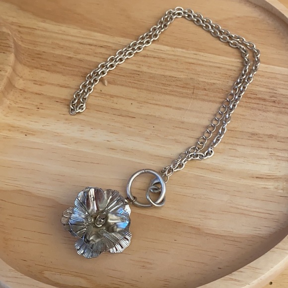 Statement Necklace “Flower” - Picture 4 of 7